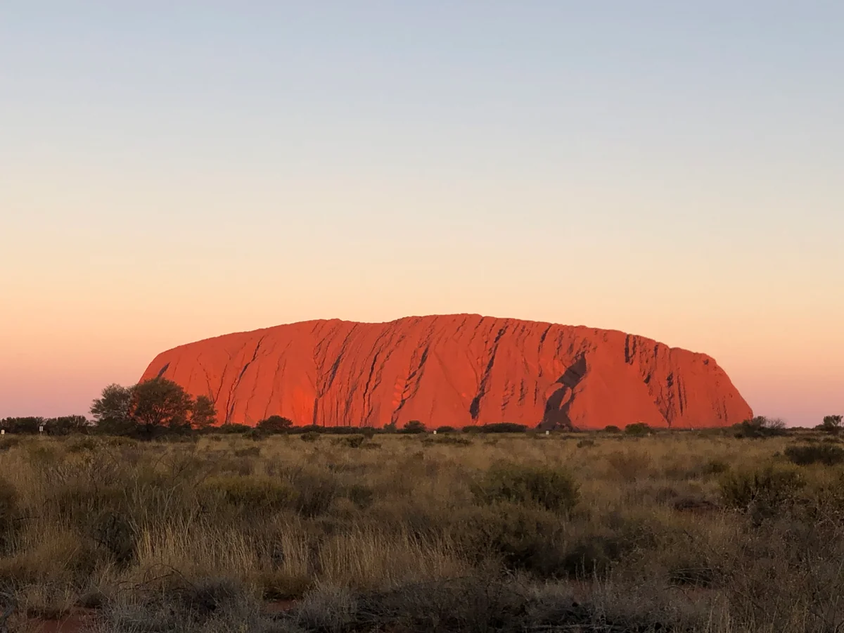 投稿写真：サンセットの赤いウルル