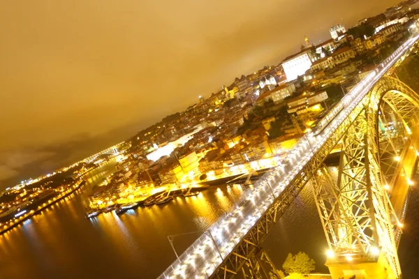 投稿：雨上がりのポルト