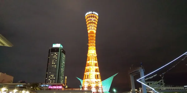 投稿：鉄塔の美女   神戸ポートタワー