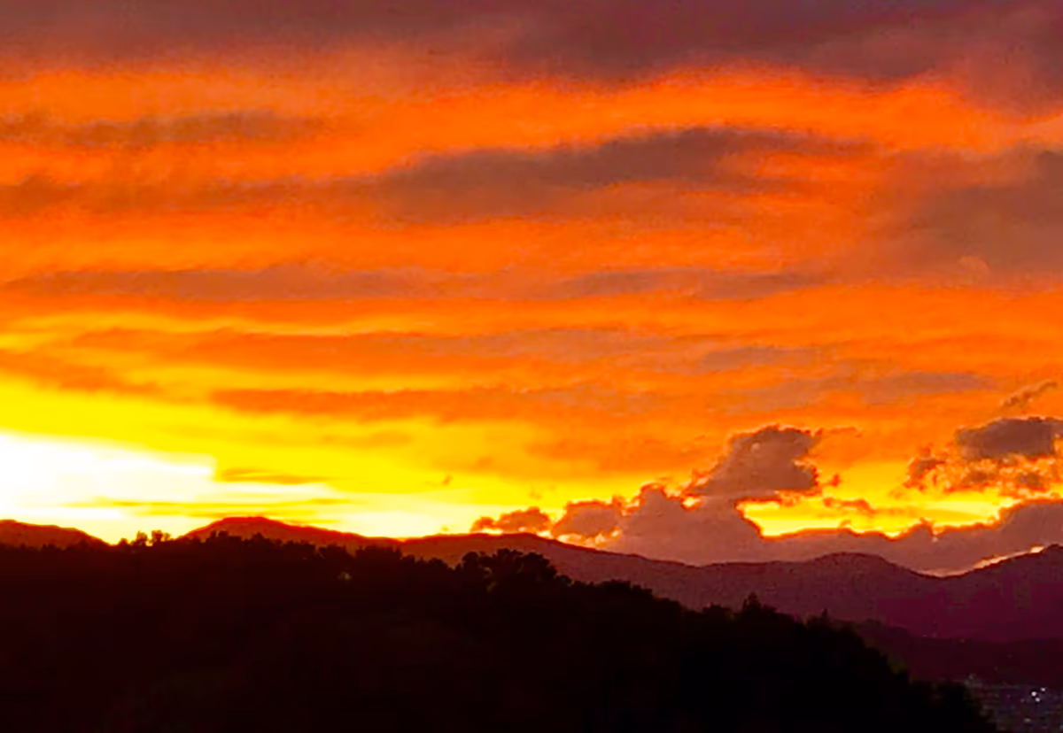 投稿写真：自宅から見た夕日