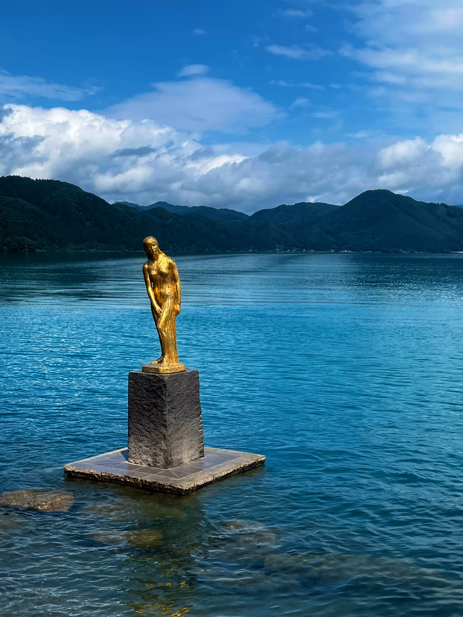 投稿写真：田沢湖　たつこ像