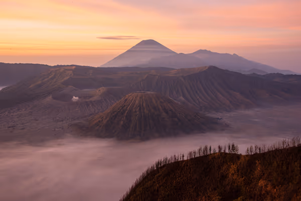 投稿：ブロモ山