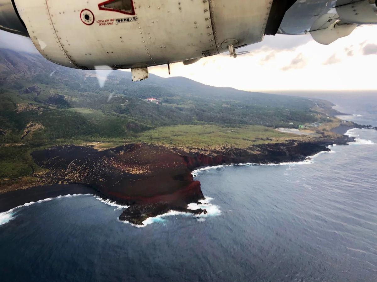 投稿写真：三宅島上空より