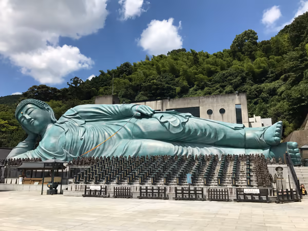 投稿：世界一の涅槃像。