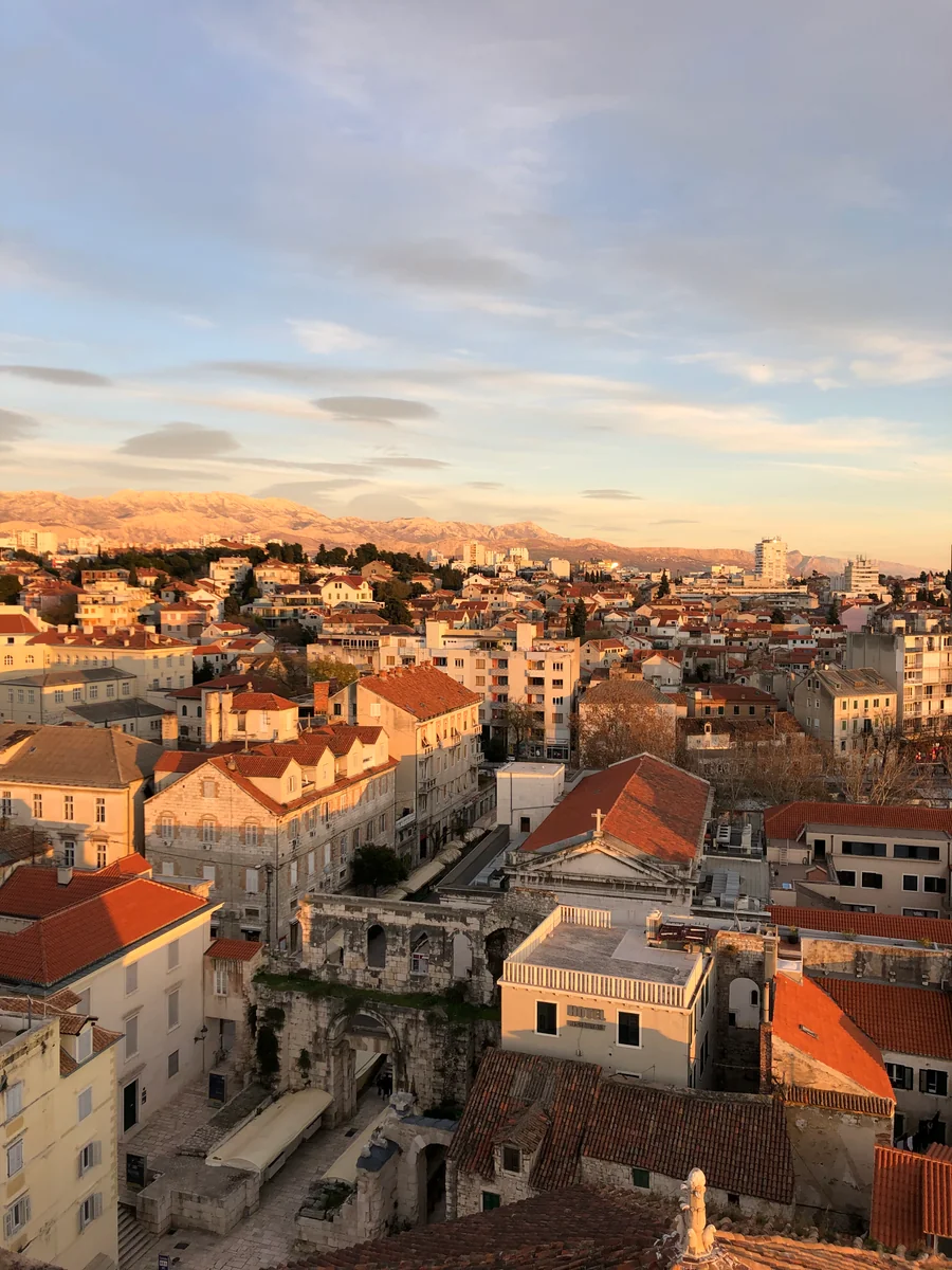 投稿写真：夕陽に染まるスプリット