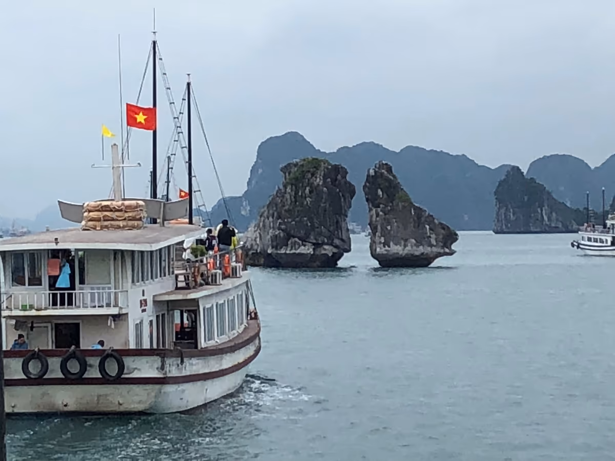 投稿写真：海の桂林 ハロン湾