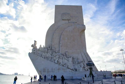 投稿：発見のモニュメント