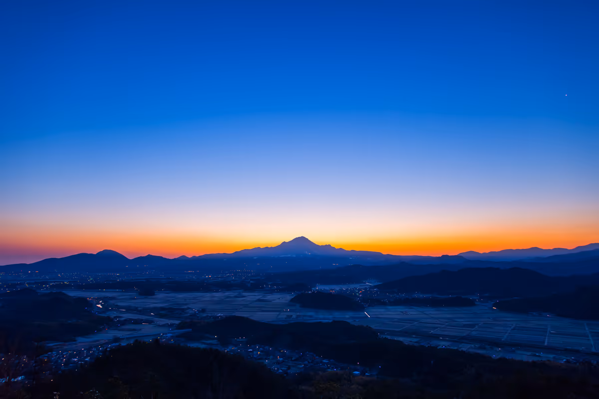 投稿写真：大山の夜明け
