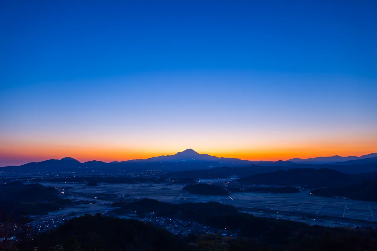 投稿写真：大山の夜明け