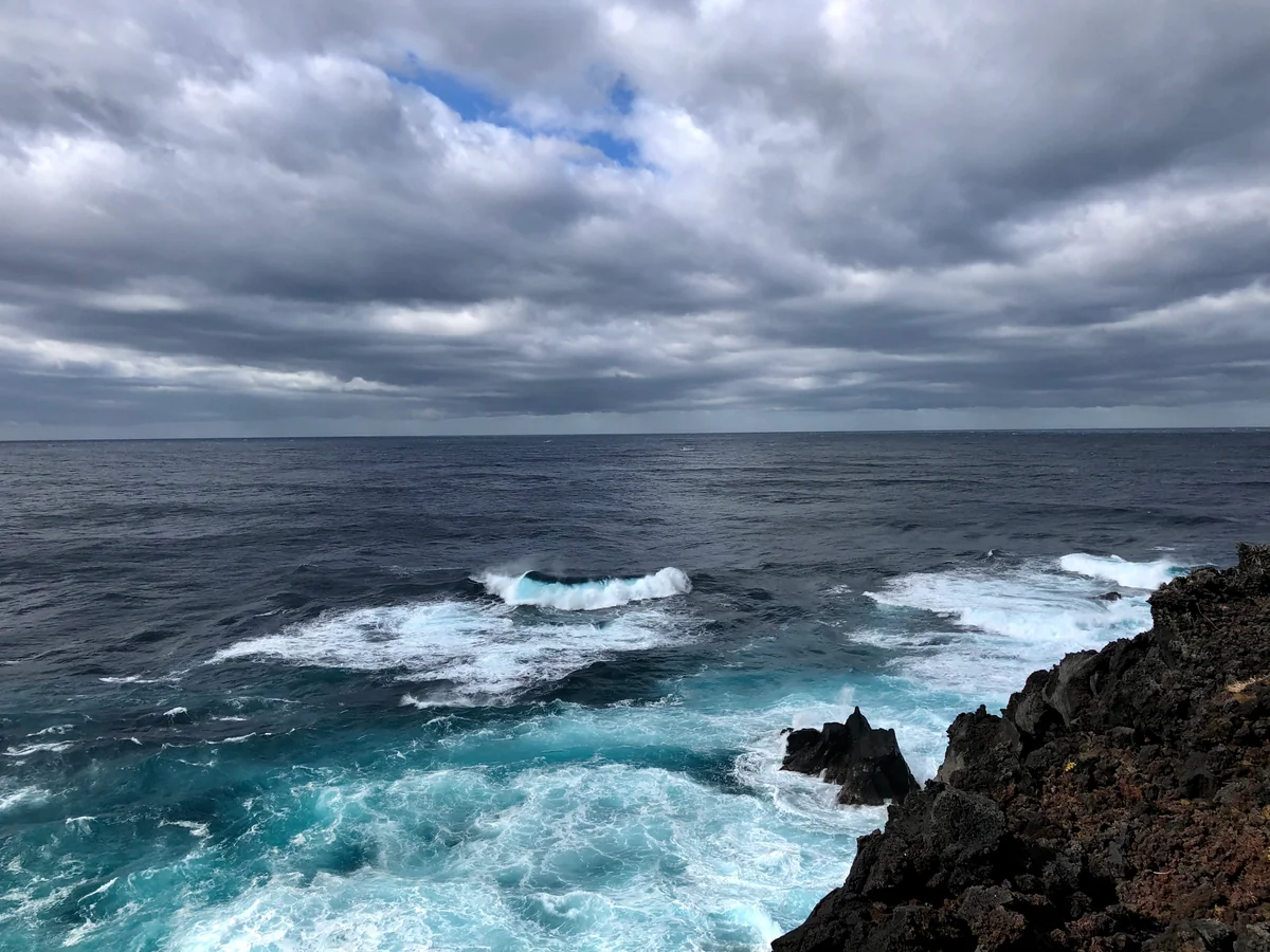 投稿写真：ウネリの残る海