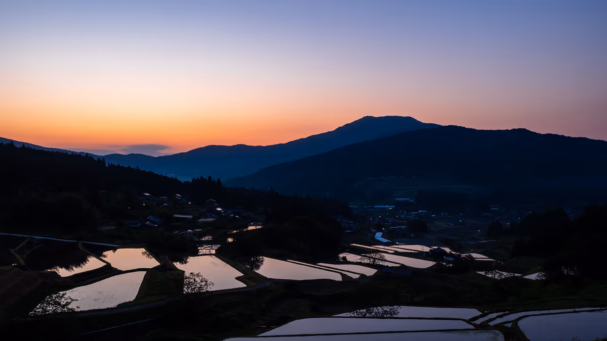 投稿写真：坂折棚田と朝焼け