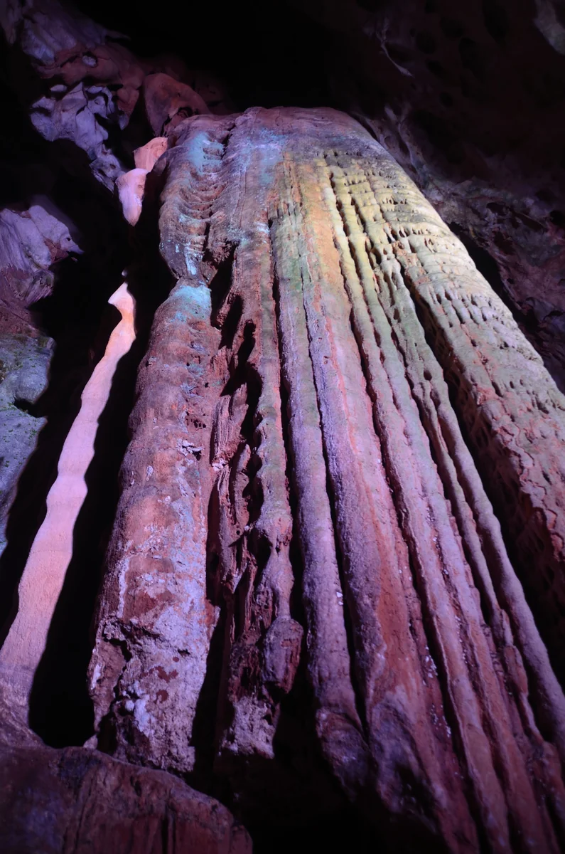 投稿写真：秋芳洞　黄金柱