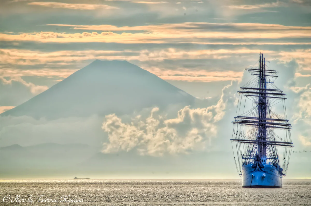 投稿写真：夏富士を背にして海人の想い熱く！天然色♪