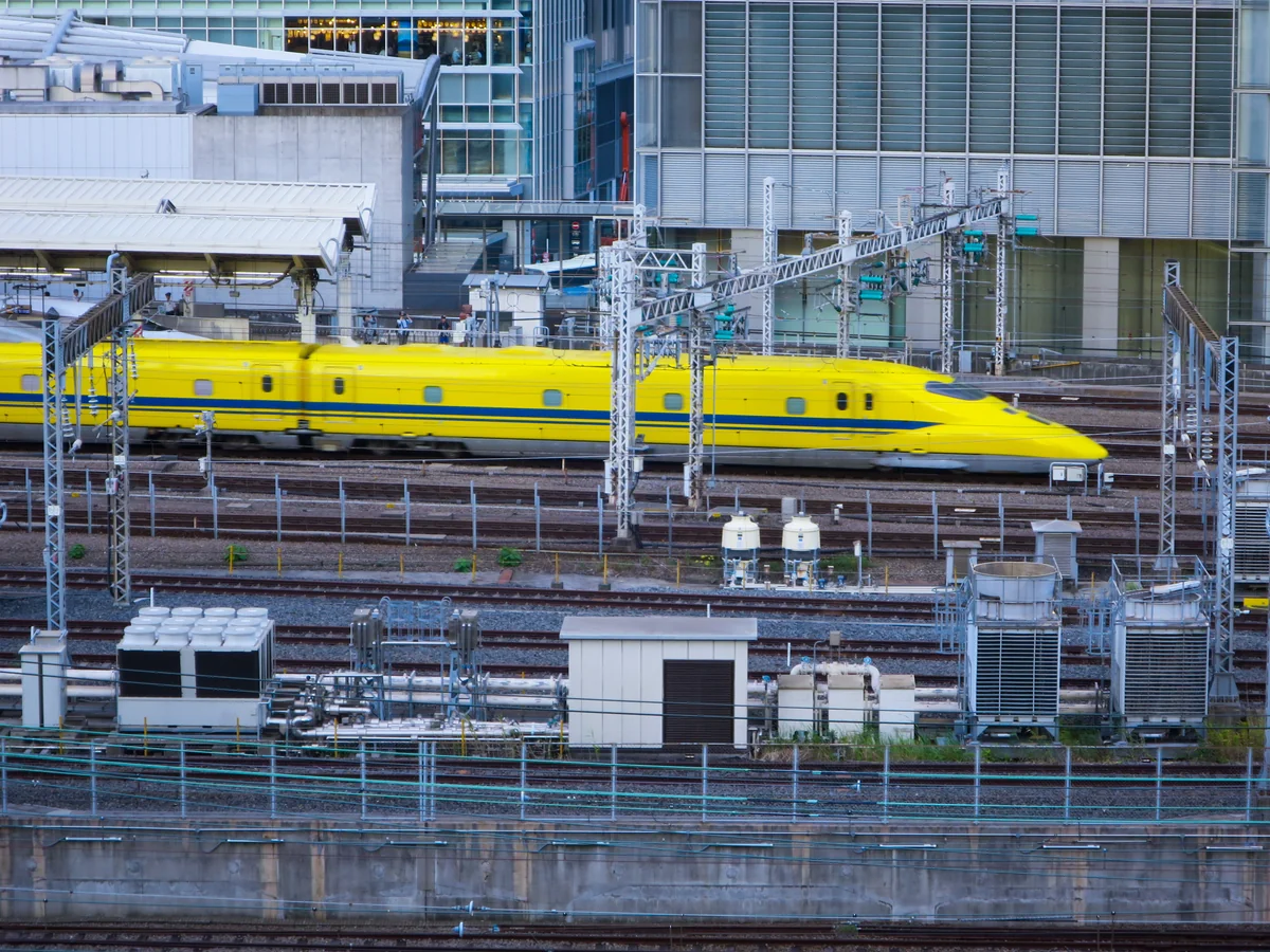 投稿写真：東京駅に到着する上りドクターイエロー