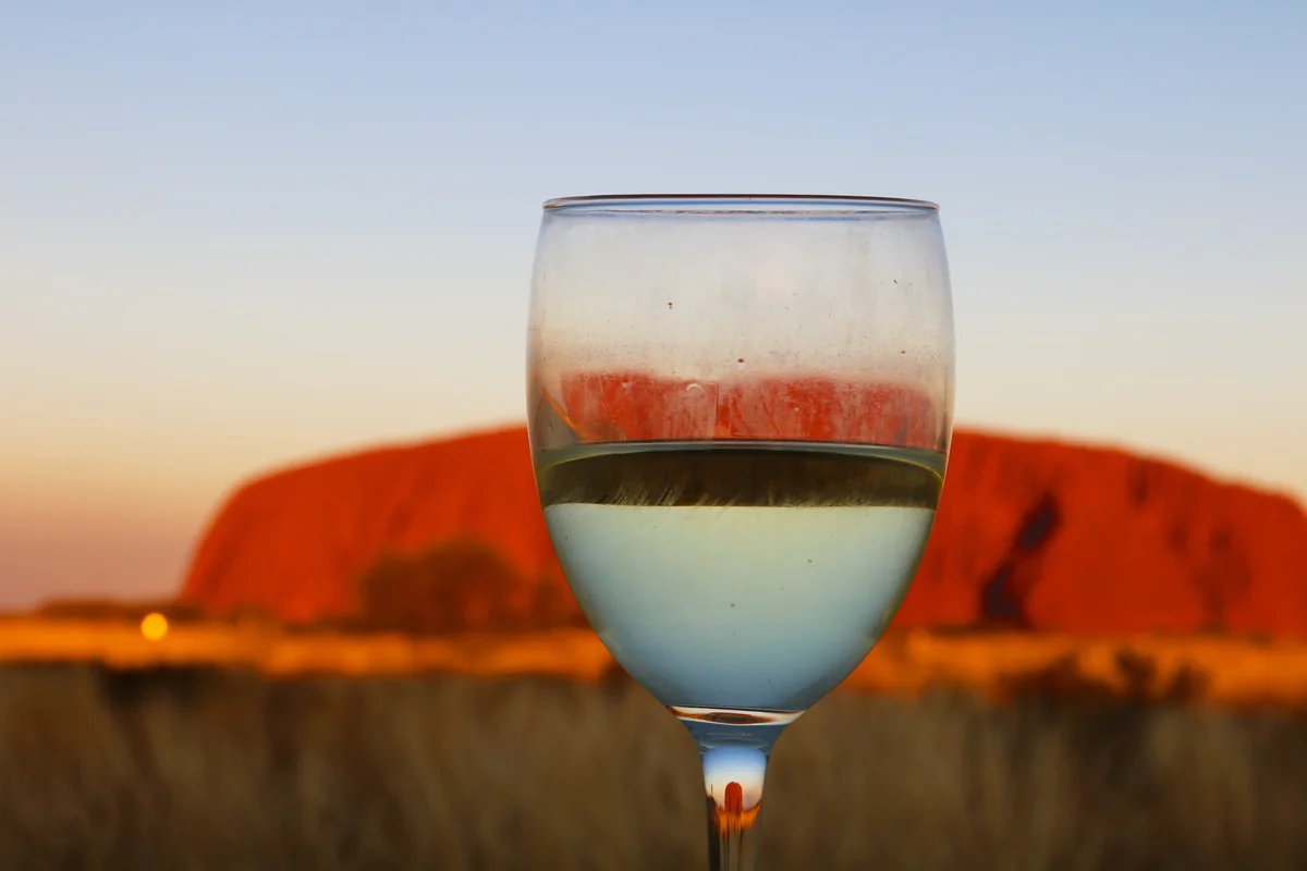 投稿写真：サンセットウルルとワイン