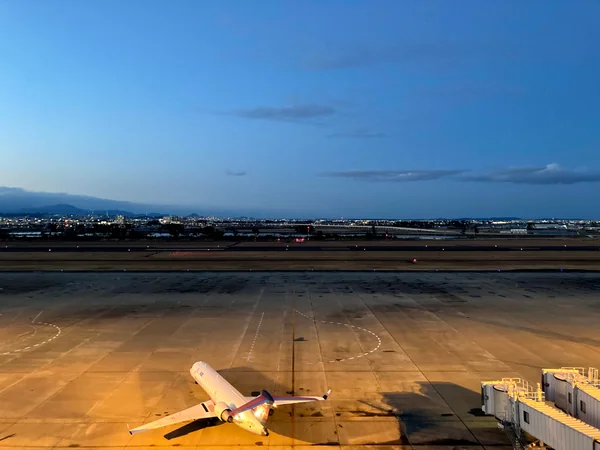 投稿：動き出す飛行機