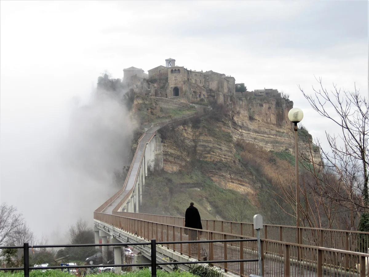 投稿写真：イタリア「チヴィタ・ディ・バーニョレージョ」
