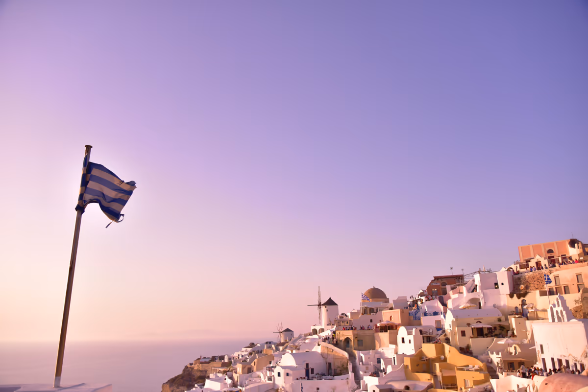 投稿写真：ギリシャサントリーニ島の夕陽が始まる