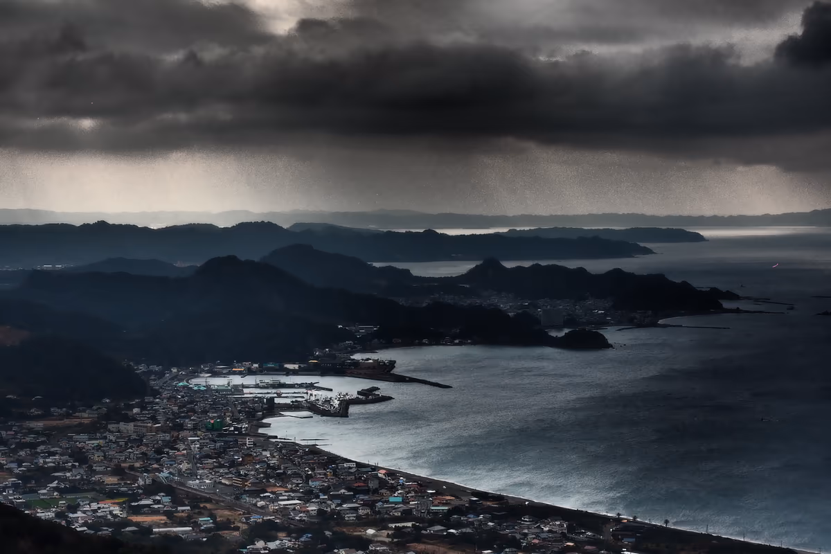 投稿写真：房総半島にて。曇天の東京湾