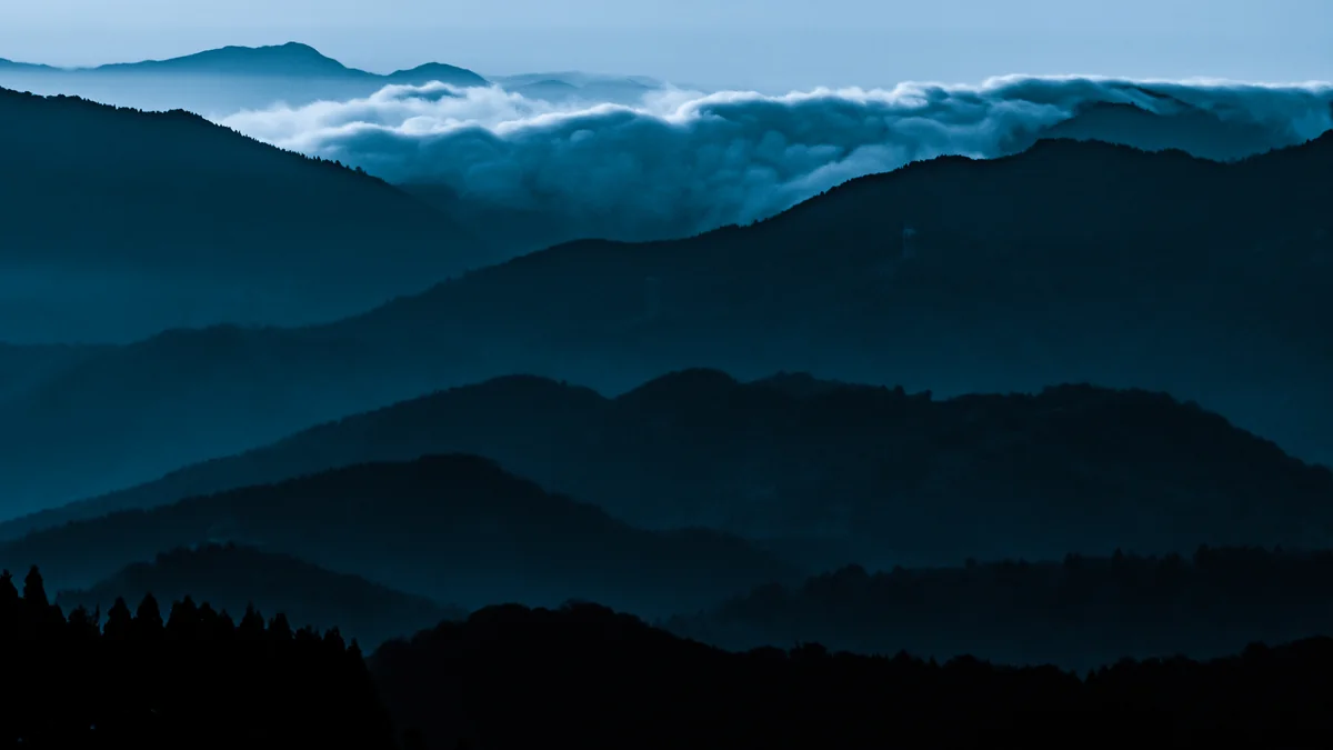 投稿写真：薄明の峰