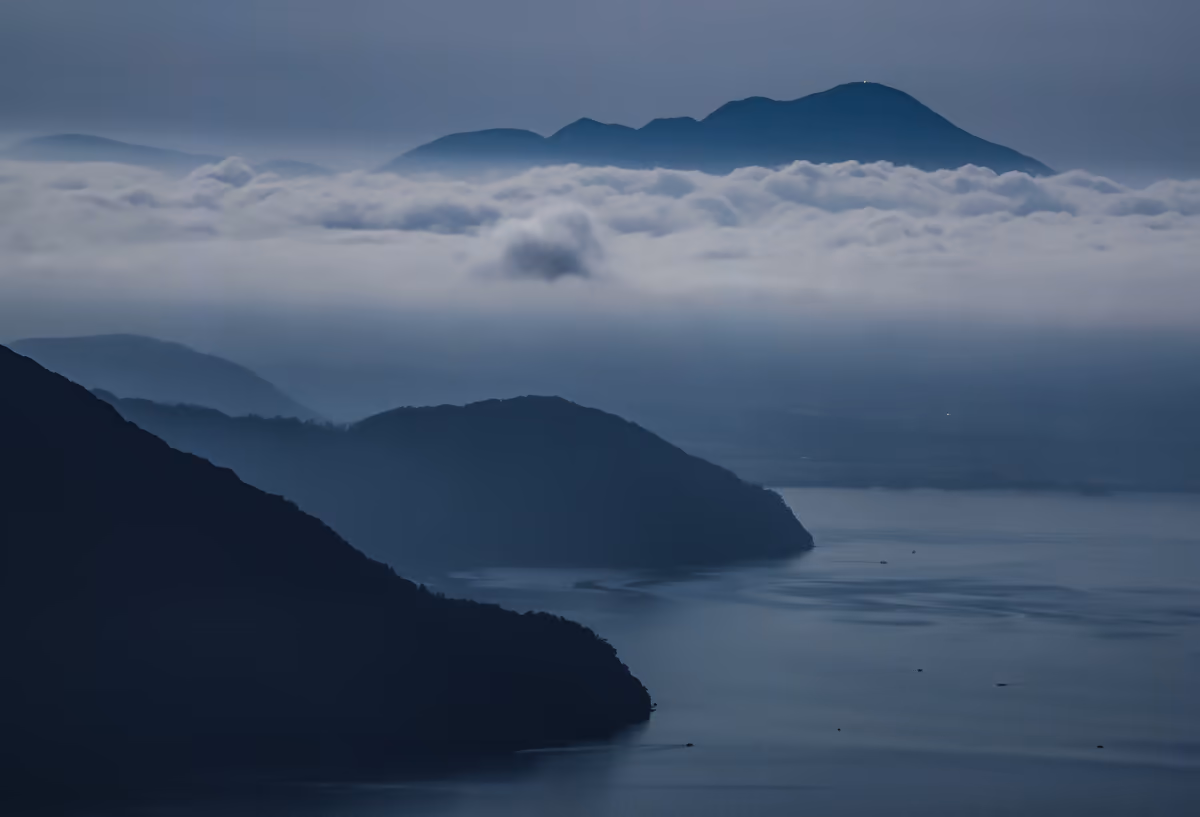 投稿写真：あたまを雲の上に出し