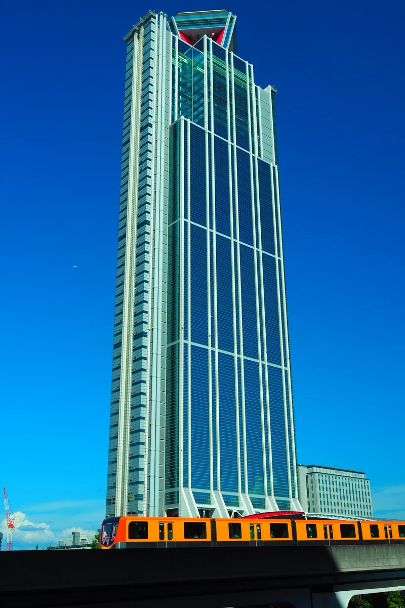 投稿写真：大阪府咲洲庁舎とニュートラム