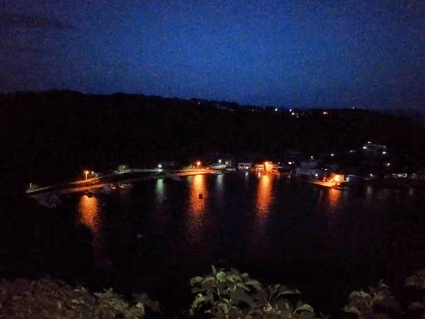 投稿：波浮の夜景