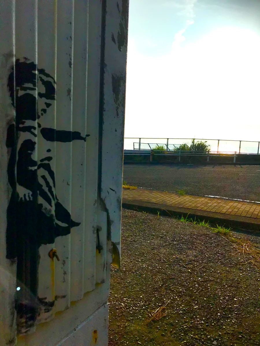 投稿写真：色んな角度のバンクシー