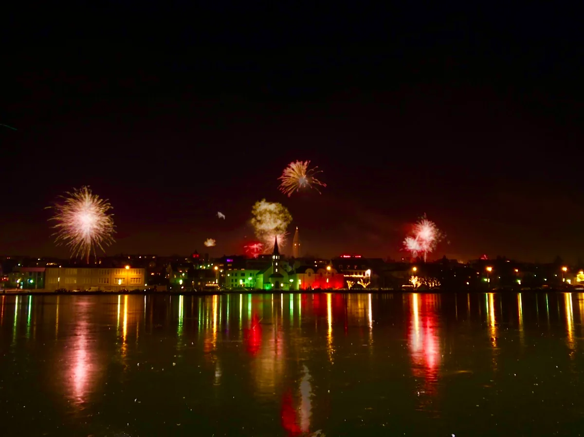 投稿写真：アイスランドの年越し花火