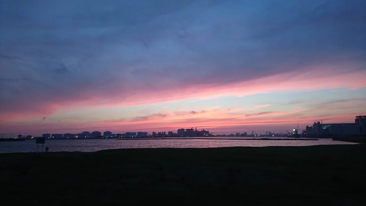 投稿写真：千葉ポートタワー裏から見える夕焼け2018夏