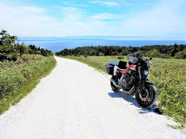 投稿：宗谷丘陵の「白い貝殻の道」