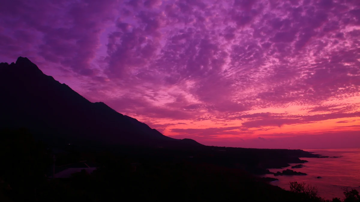 投稿写真：朝焼けのモッチョム岳