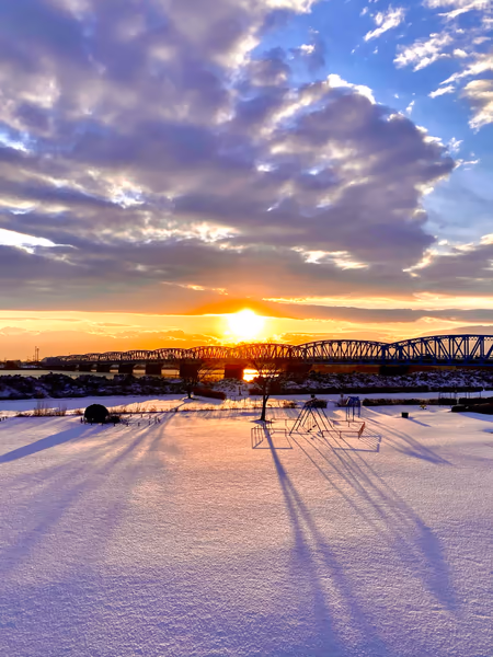 投稿：泰平橋と朝日☀️