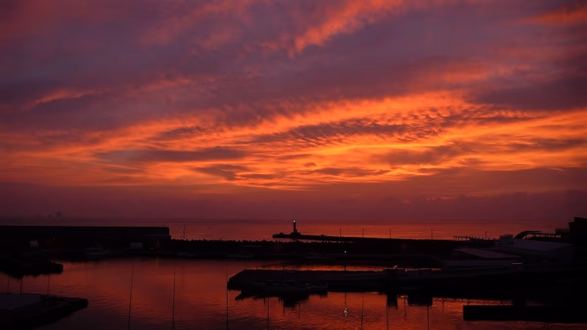 投稿写真：暁に染まる空