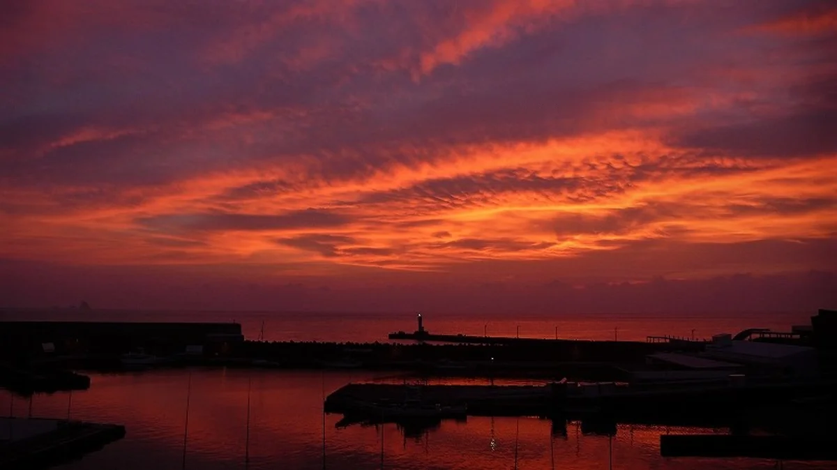 投稿写真：暁に染まる空
