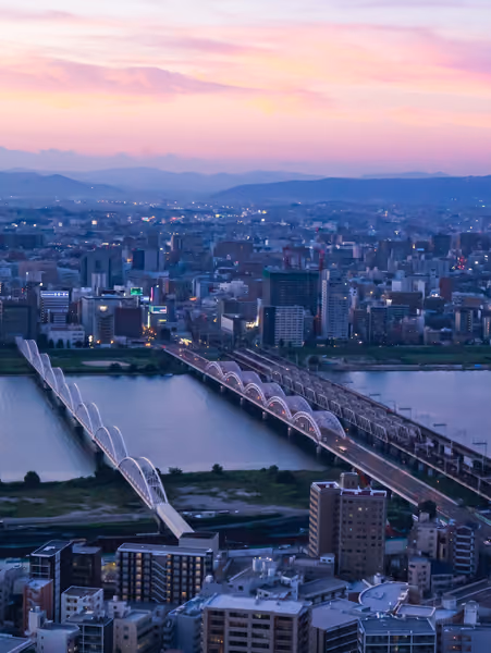 投稿：水都をつなぐ3つの架け橋、黄昏のグラデーション