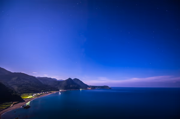 投稿：明るい月夜