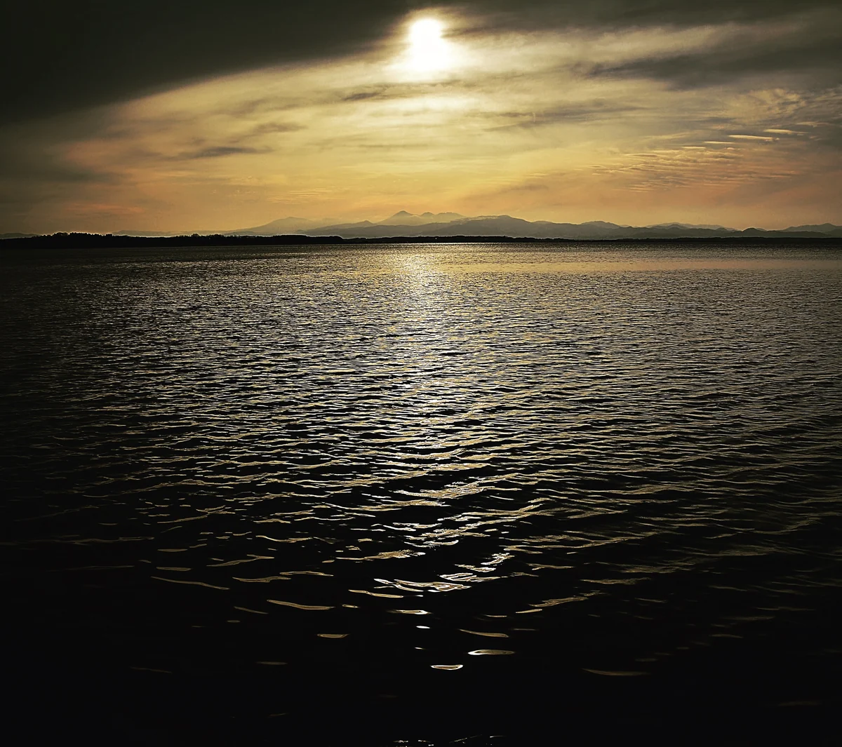 投稿写真：青森県 小川原湖の夕景