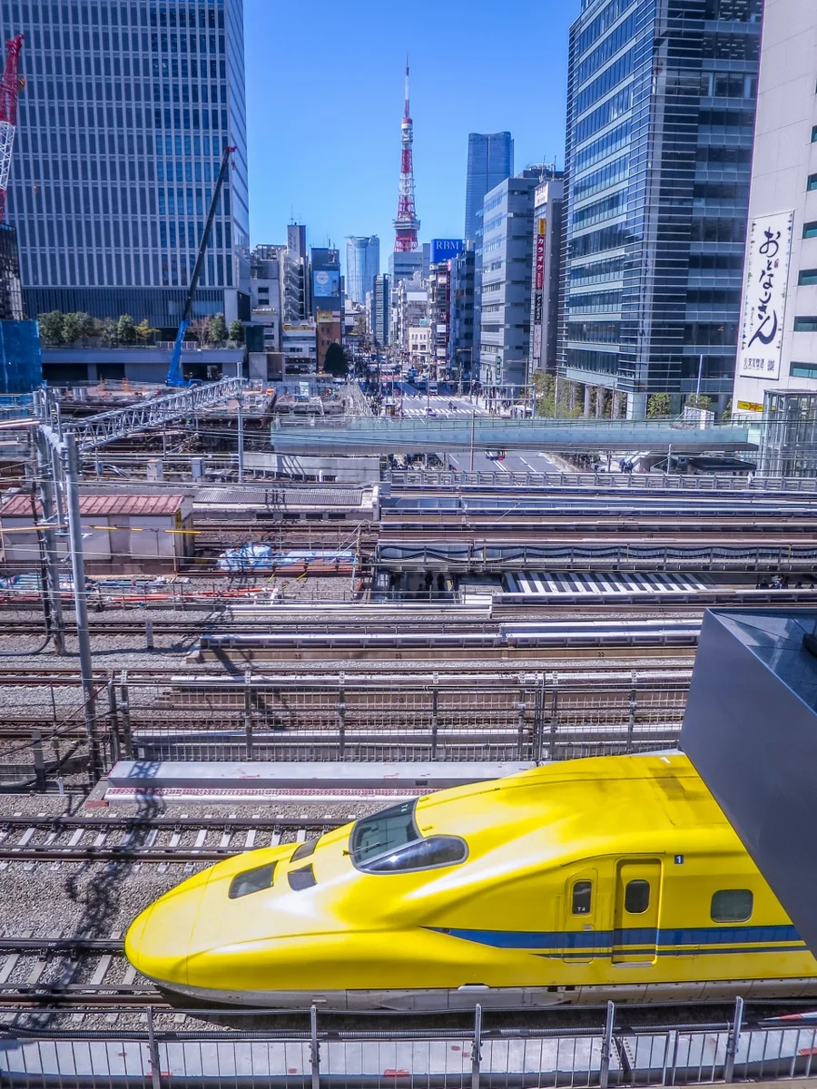 投稿写真：東京タワーとドクターイエロー