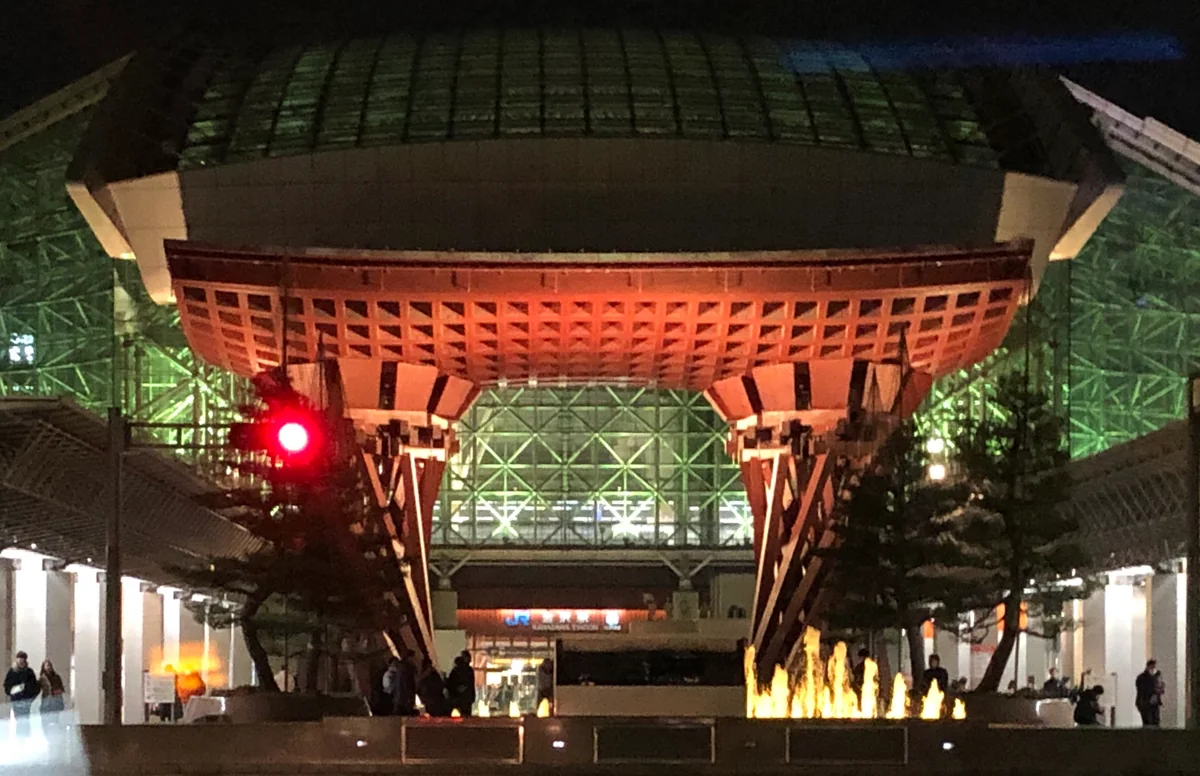 投稿写真：夜の金沢駅