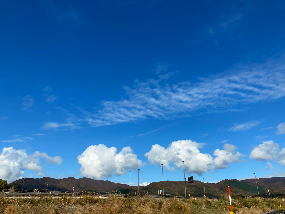 投稿写真：青い空と白い雲