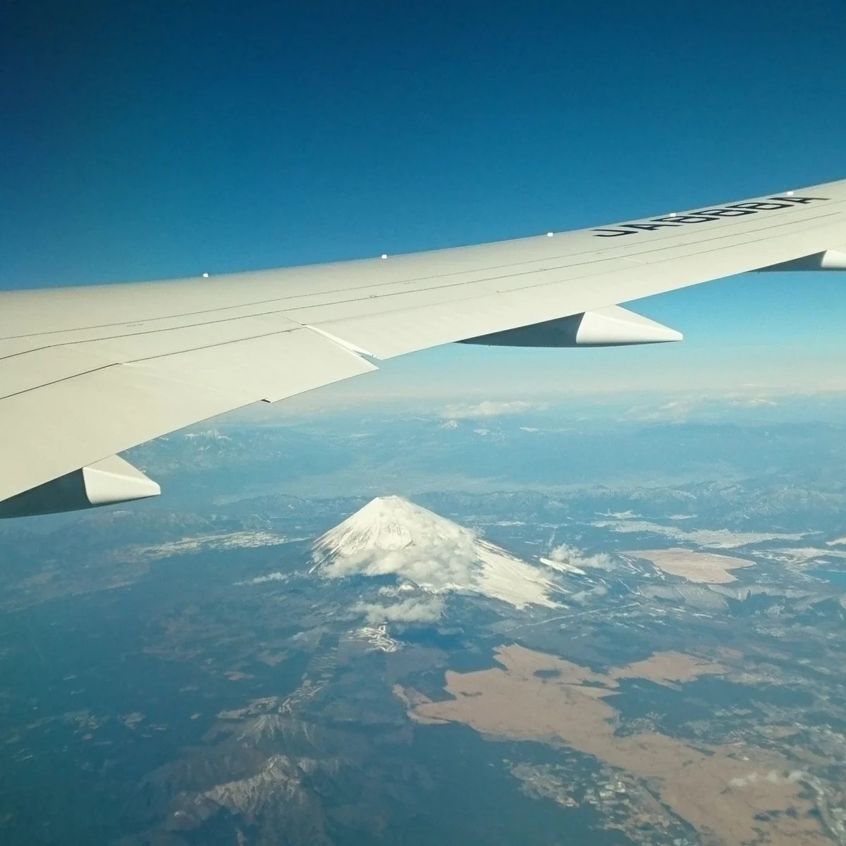 投稿写真：新春上空からの富士山