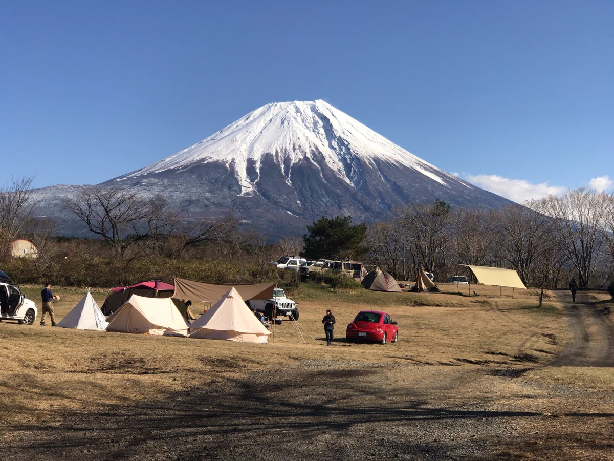 投稿写真：冠雪する富士山