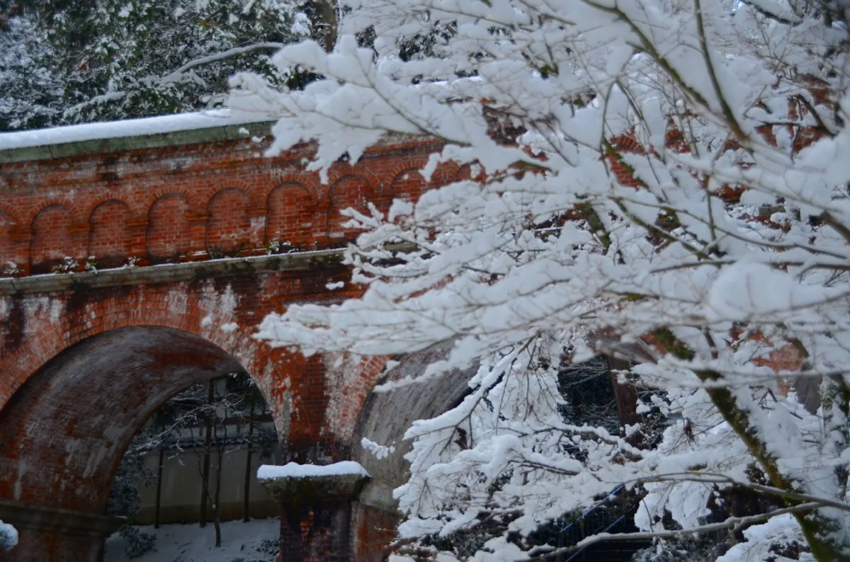 投稿写真：雪の南禅寺水路閣