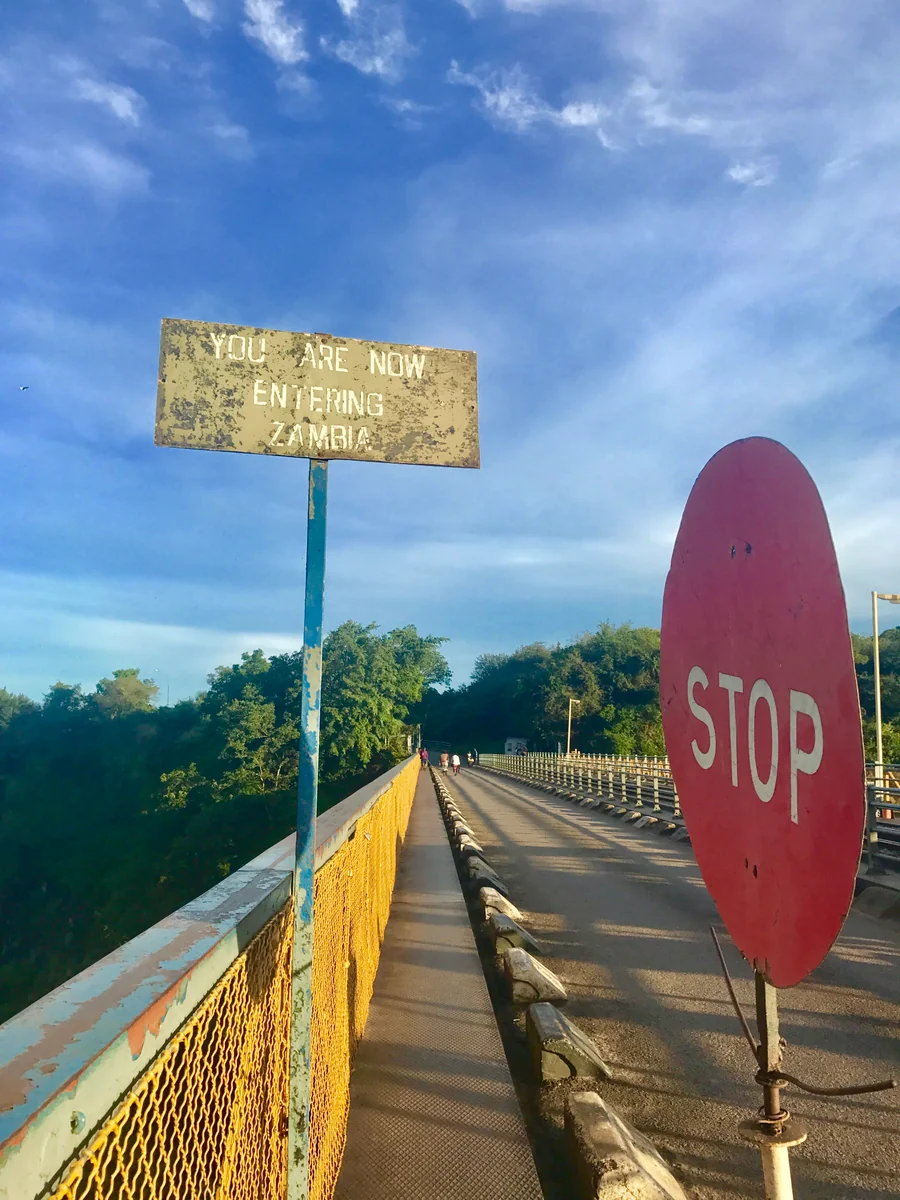 投稿写真：ビクトリアフォールズ 🌴ザンビアとジンバブエの国境