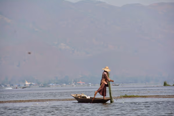 投稿：インレー湖