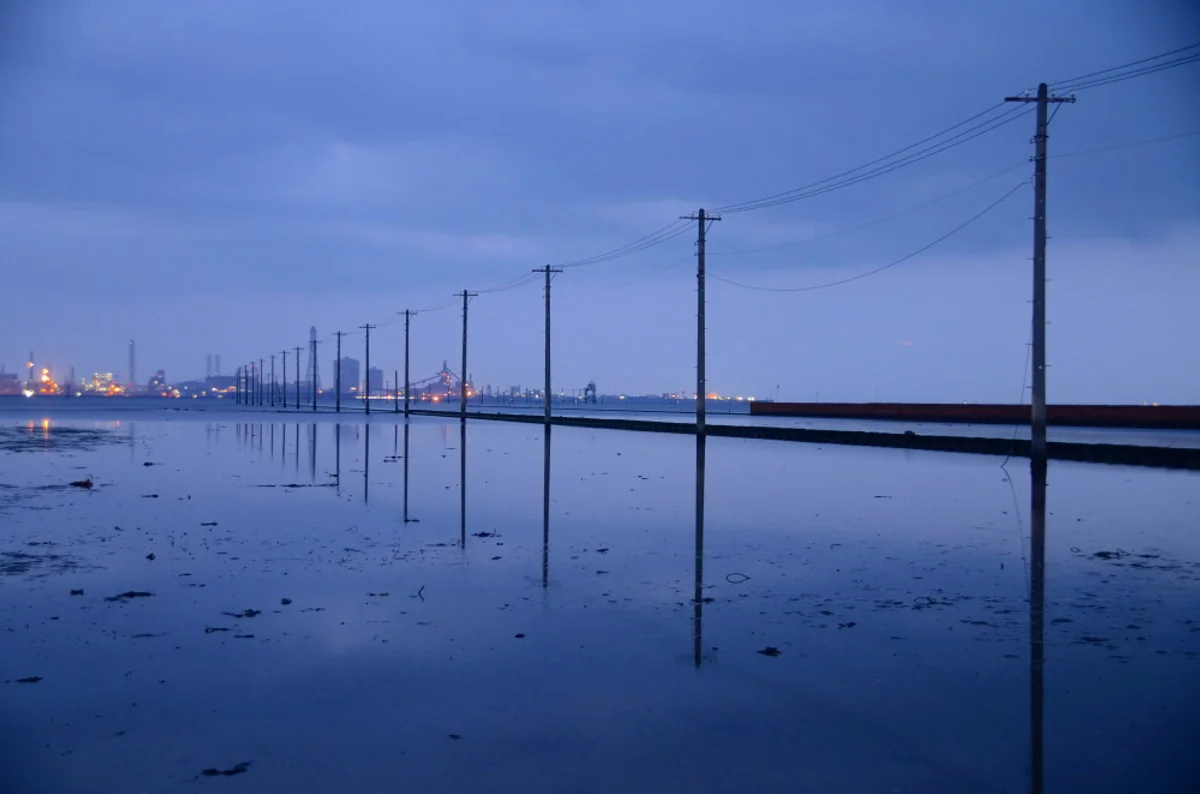 投稿写真：反射　江川海岸にて