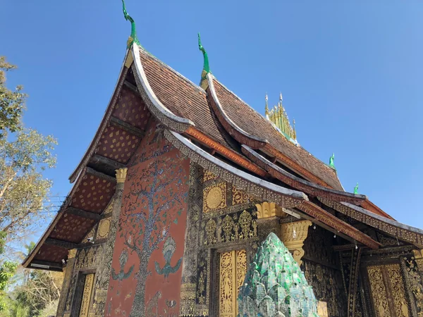 投稿：ワット・シェントーン