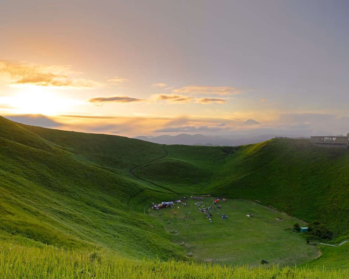 投稿写真：お椀をひっくり返した 山