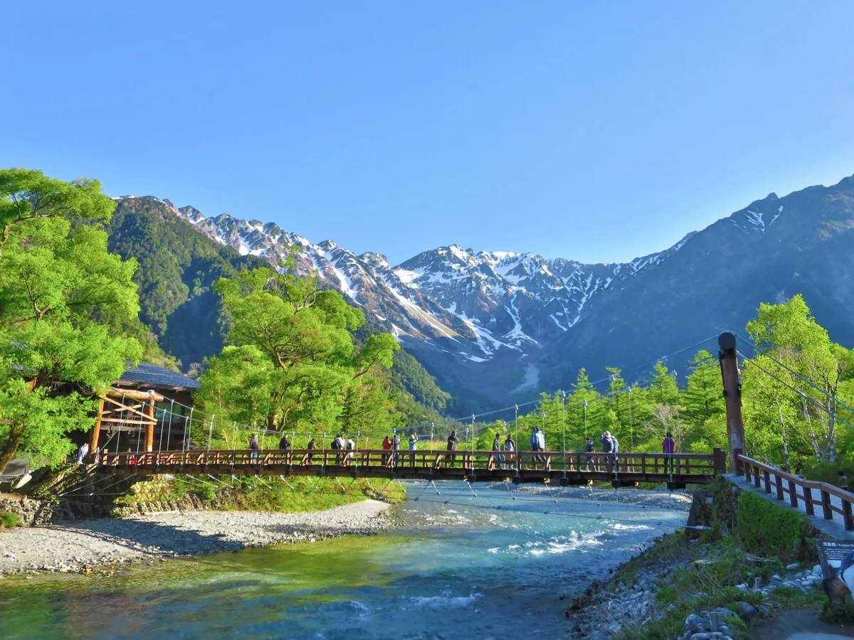 投稿写真：残雪の穂高連峰と河童橋